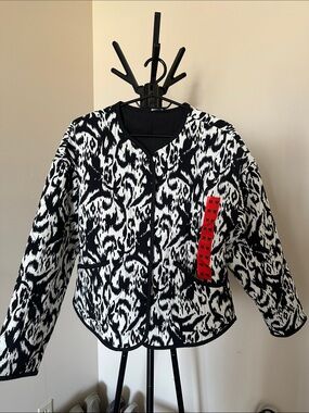 Quilted Black and White Patterned jacket